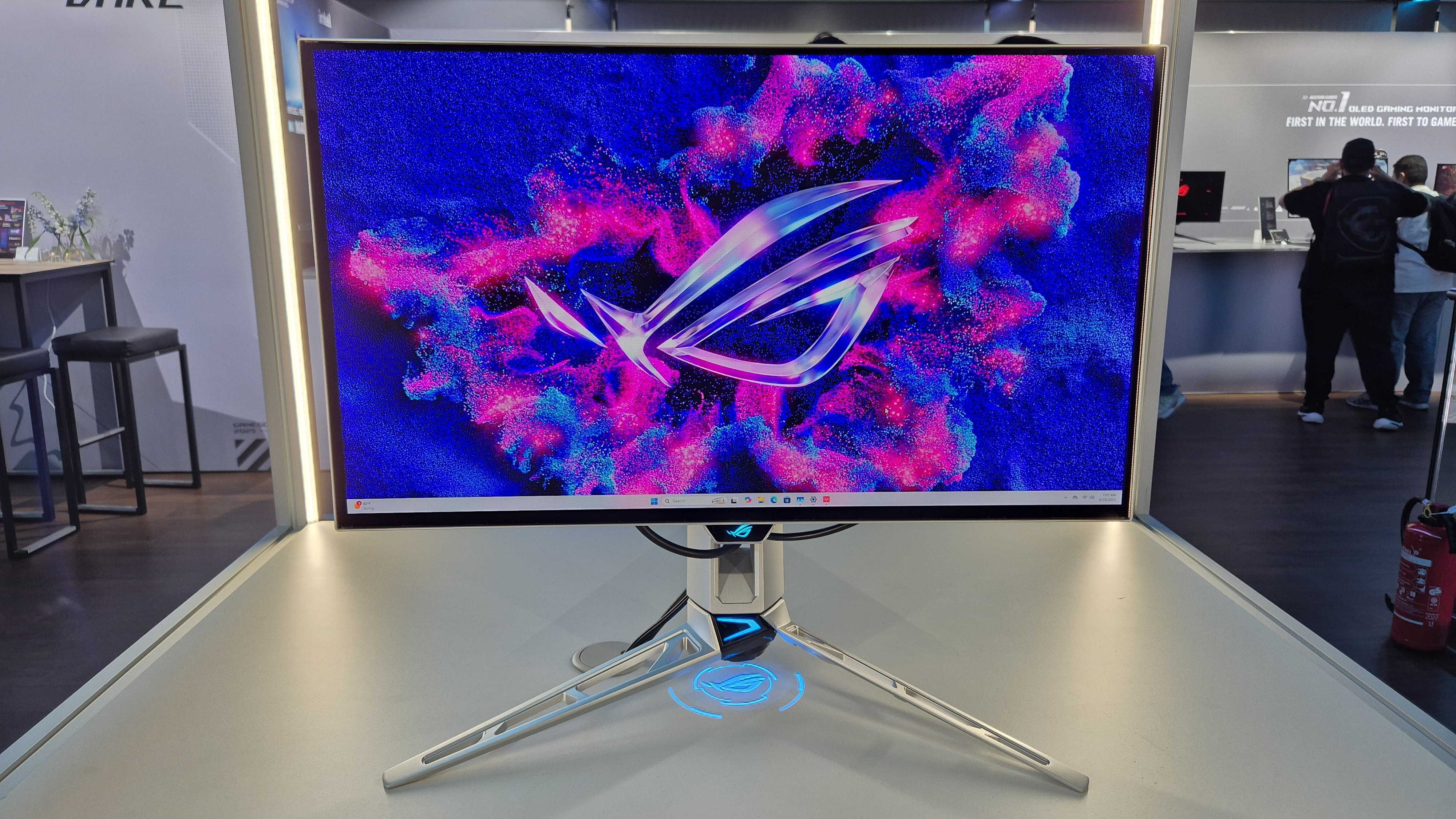 Asus revoluciona el gaming con monitor OLED de 720Hz y tecnología Tandem