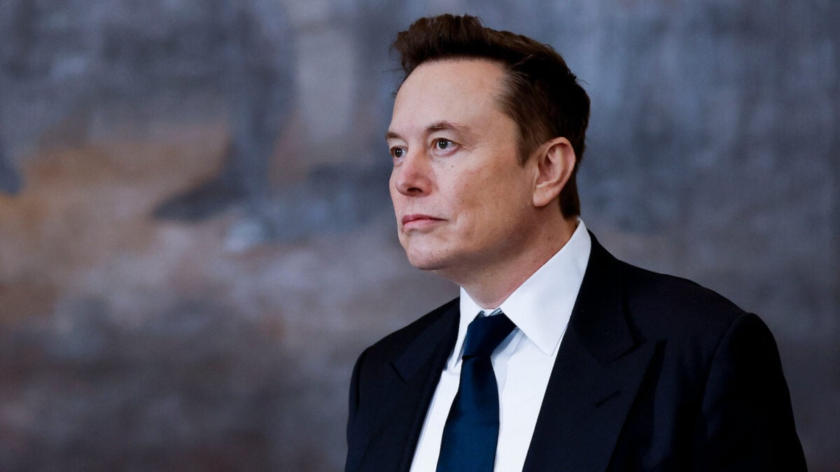 Elon Musk lanza Macrohard, su nueva empresa de software con nombre polémico