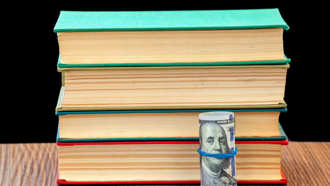 Anthropic pagará 1500 millones por usar libros sin permiso