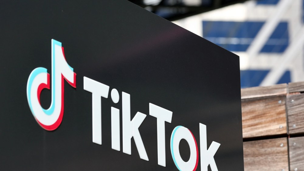Trump aplaza de nuevo la prohibición de TikTok y anuncia un acuerdo