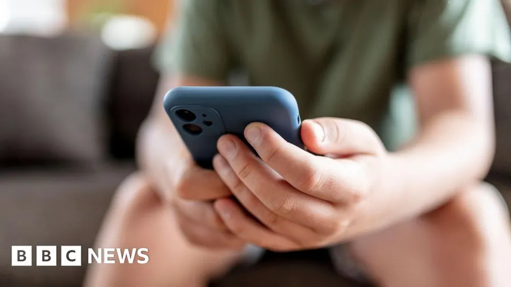 TikTok recomienda contenido pornográfico a menores, según informe