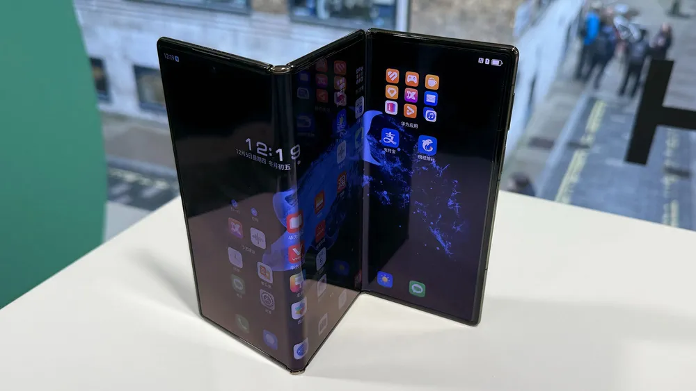 Samsung filtra el diseño final de su teléfono triple plegable