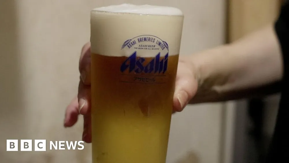 Cómo un ciberataque paralizó la producción de cerveza Asahi en Japón