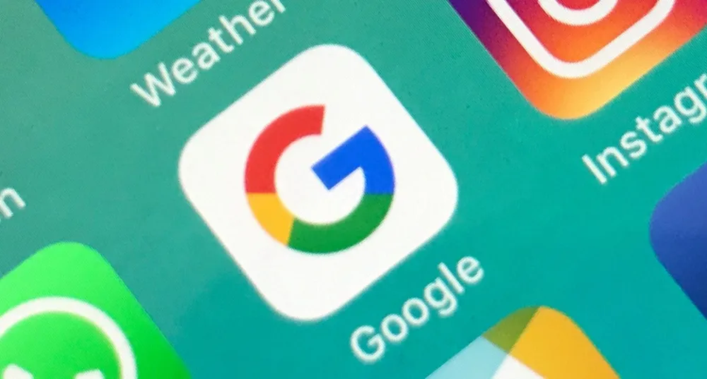 Google revoluciona la Búsqueda y Discover con anuncios ocultables e IA