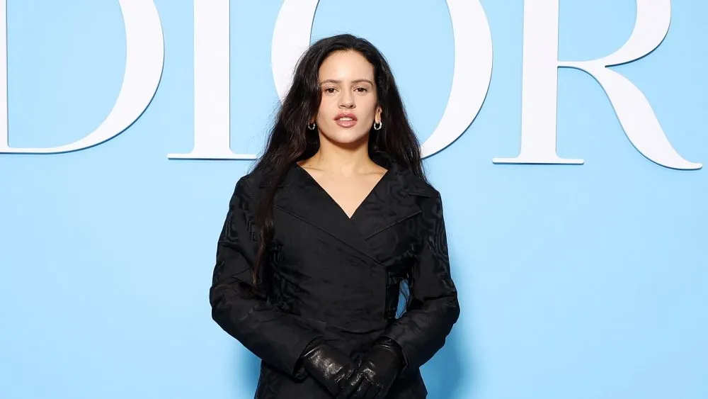 Rosalía anuncia su nuevo álbum "Lux" para noviembre