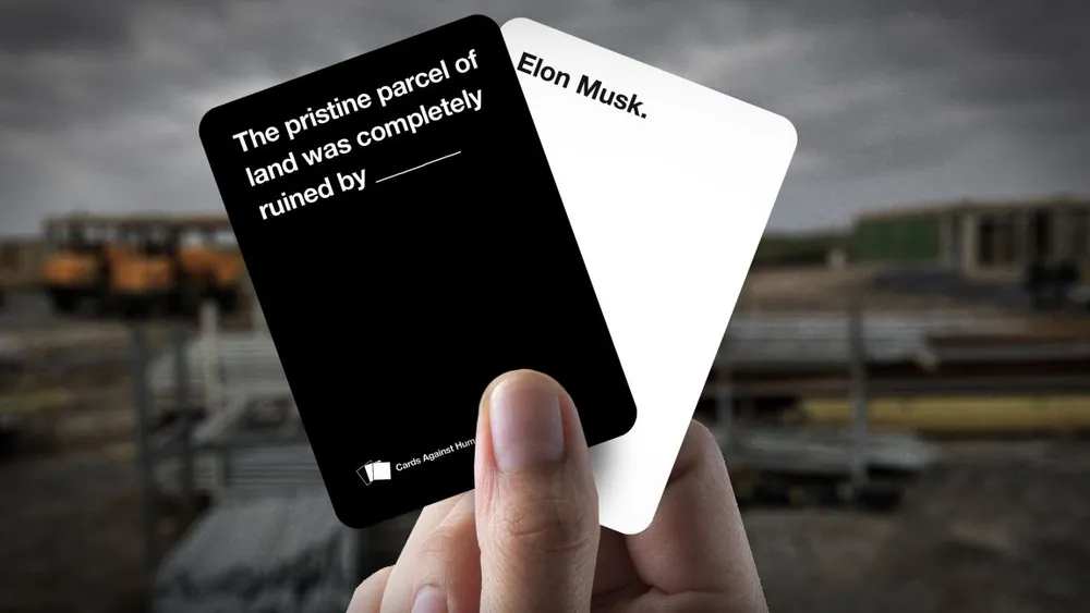 Cards Against Humanity expulsa a SpaceX de sus terrenos tras una demanda