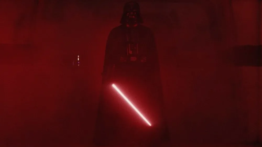 Star Wars: Revelado el ritual de Darth Vader para crear su sable rojo