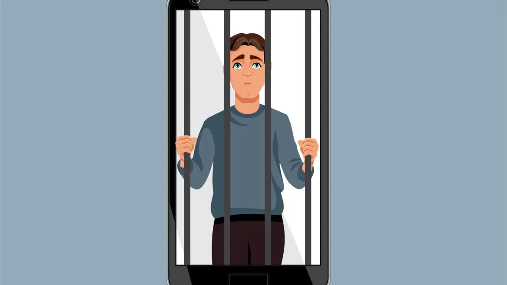 Hombre liberado tras un mes en prisión por compartir un meme de Trump