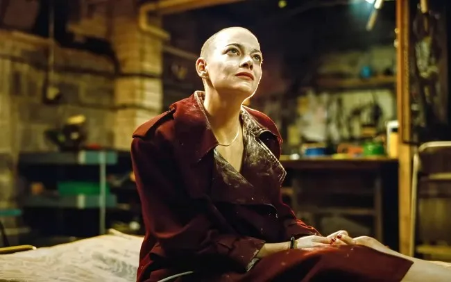 Yorgos Lanthimos opta por cámara antigua para 'Bugonia'