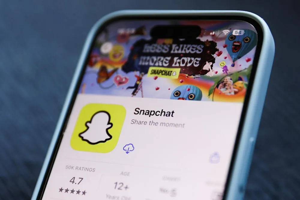 Snapchat integra la IA de Perplexity en su chat