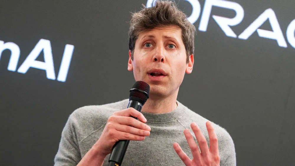El nuevo dispositivo de IA de Sam Altman: ¿Calma o vigilancia?
