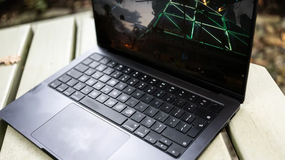 Apple y Intel: ¿Una alianza secreta para fabricar chips?