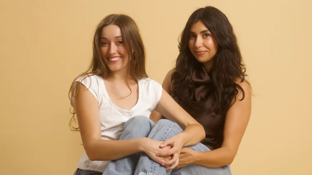 Tim Burton reimaginará 'Attack of the Fifty Foot Woman' con guionistas de 'KPop Demon Hunters'