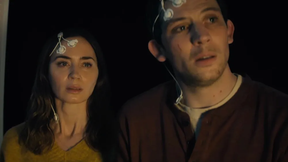 Steven Spielberg revela el tráiler de 'Disclosure Day' con Emily Blunt y Josh O'Connor