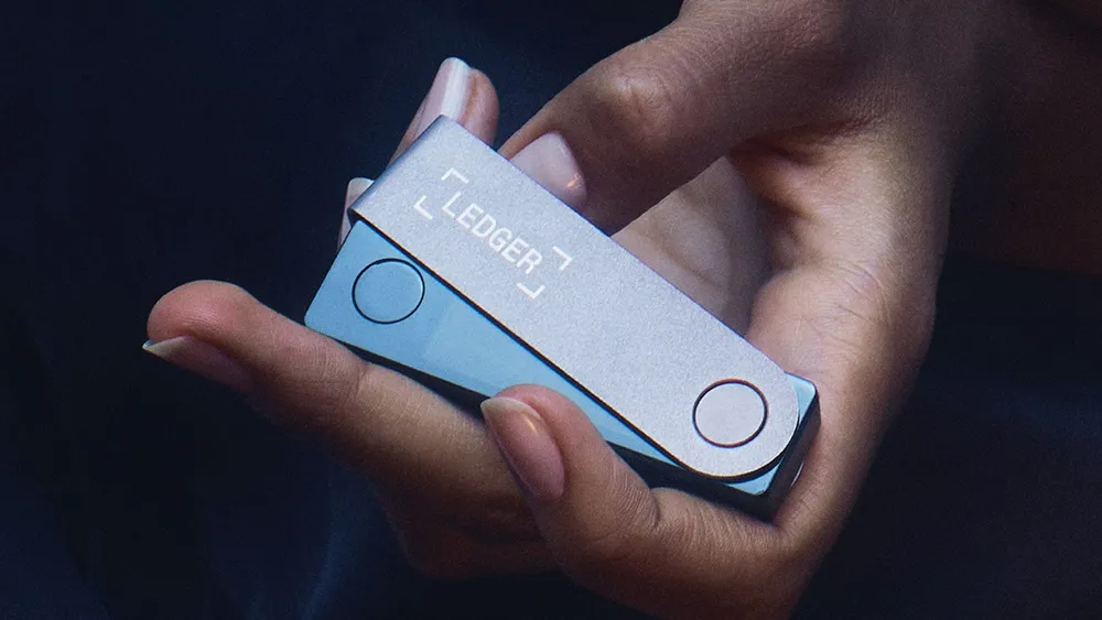 Hackers usan correo postal para robar criptomonedas