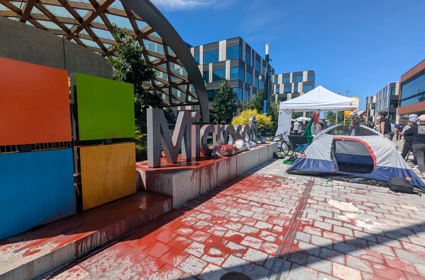 Microsoft despide a empleados por protestar contra contratos con Israel