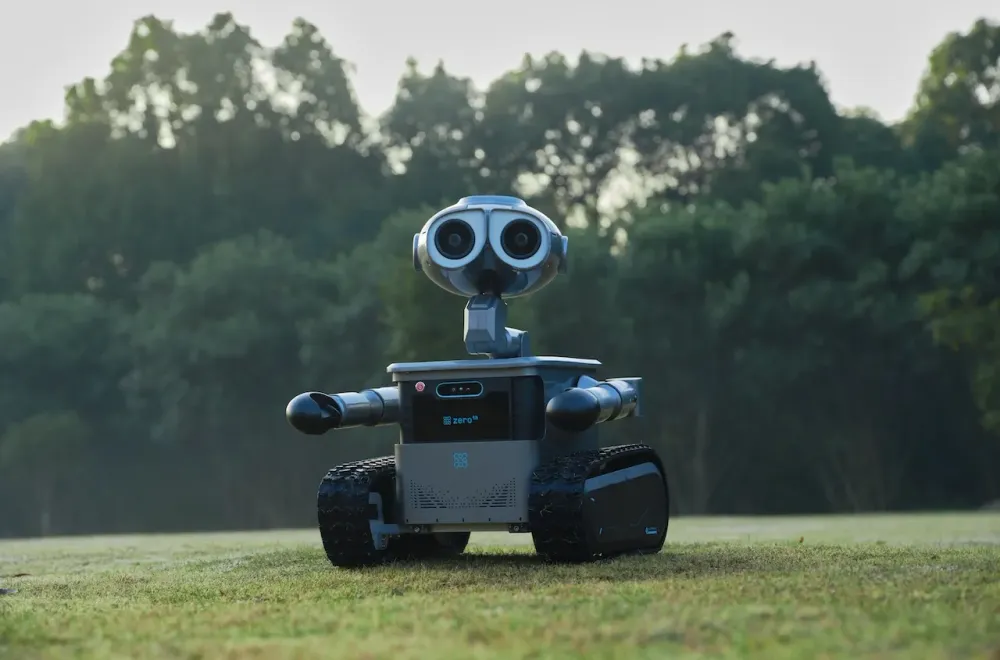 Zeroth da vida a WALL-E y lanza un clon en EE. UU.