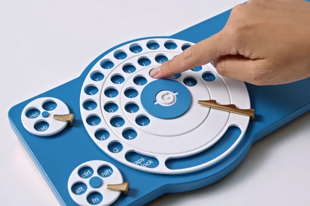 Google Japón reimagina el teclado con un diseño inspirado en teléfonos antiguos